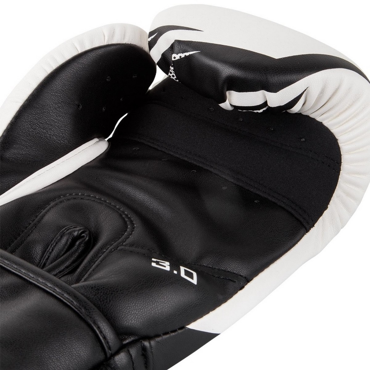Перчатки Venum Challenger 3.0 03525-210-14oz белый\черный 1200_1200